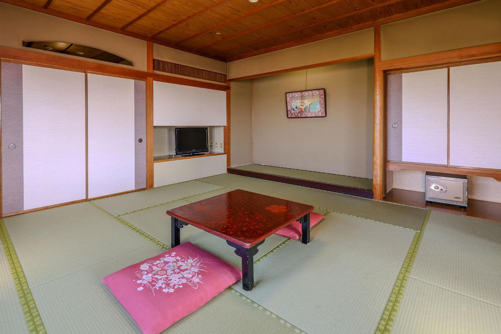 ホテル 大江戸温泉物語 山下家 加賀市 エクステリア 写真